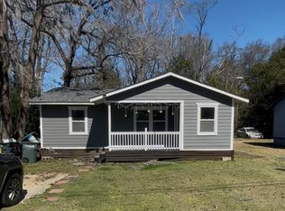 1526 Stuyvesant St, Savannah, GA 31405