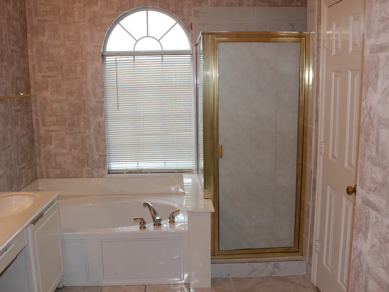 5017 Remington Dr — Photo 21