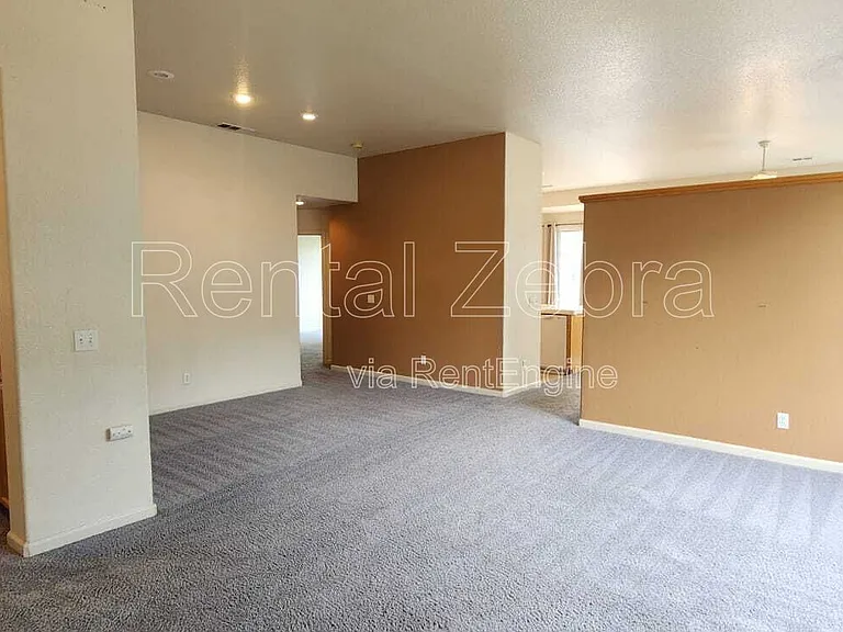 3795 Swan Ave — Photo 2