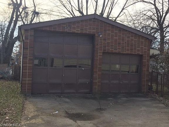 3rd image of 12215 Brookfield Ave