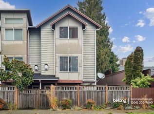 952 N 96th St, Seattle, WA 98103