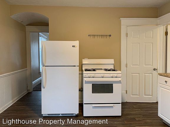 3rd image of 1104 Hermitage St SE #2