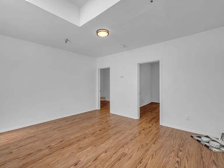 2602 6th Ave #2 — Photo 13