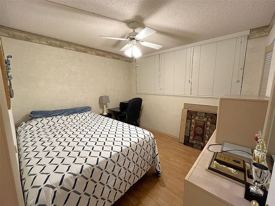 1st image of 9501 Seagrape Dr APT 305