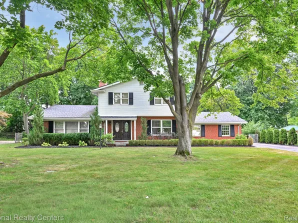 585 S Sheldon Rd, Plymouth, MI 48170