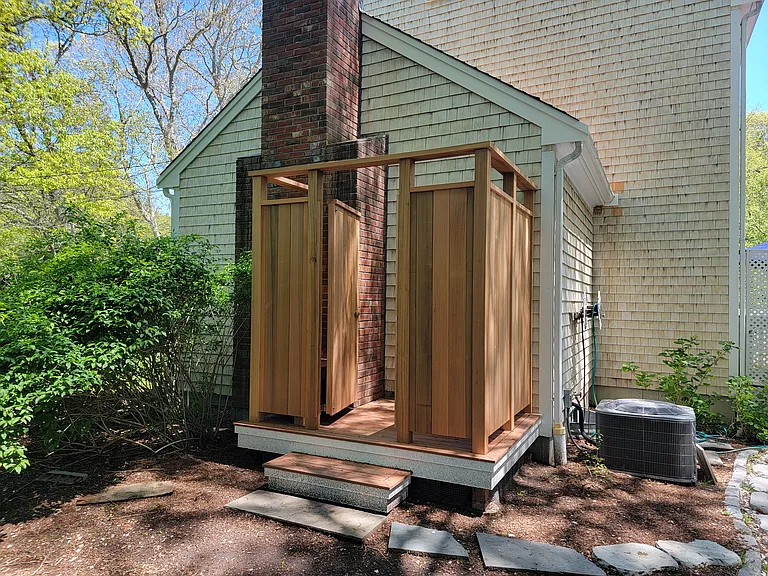 121 Old Post Rd — Photo 33