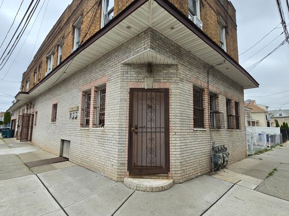 401 Marshall St APT 1R
