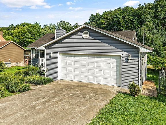 3rd image of 4298 Larigo Dr