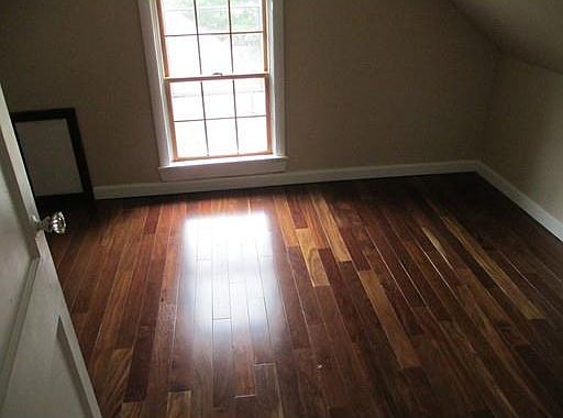 4th image of 221 Winter St #1