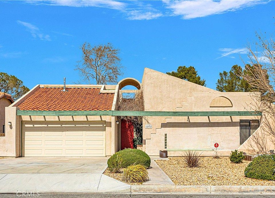 1st image of 14932 Blue Grass Dr