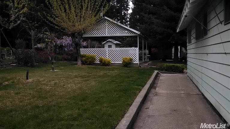 2nd image of 31 Shadow Creek Rd