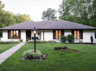 2536 E Sparkleberry Ln, Springfield, MO 65804