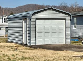 617 North 6th . Avenue, Paden City, WV