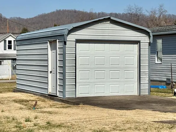 617 North 6th . Avenue, Paden City, WV 26159