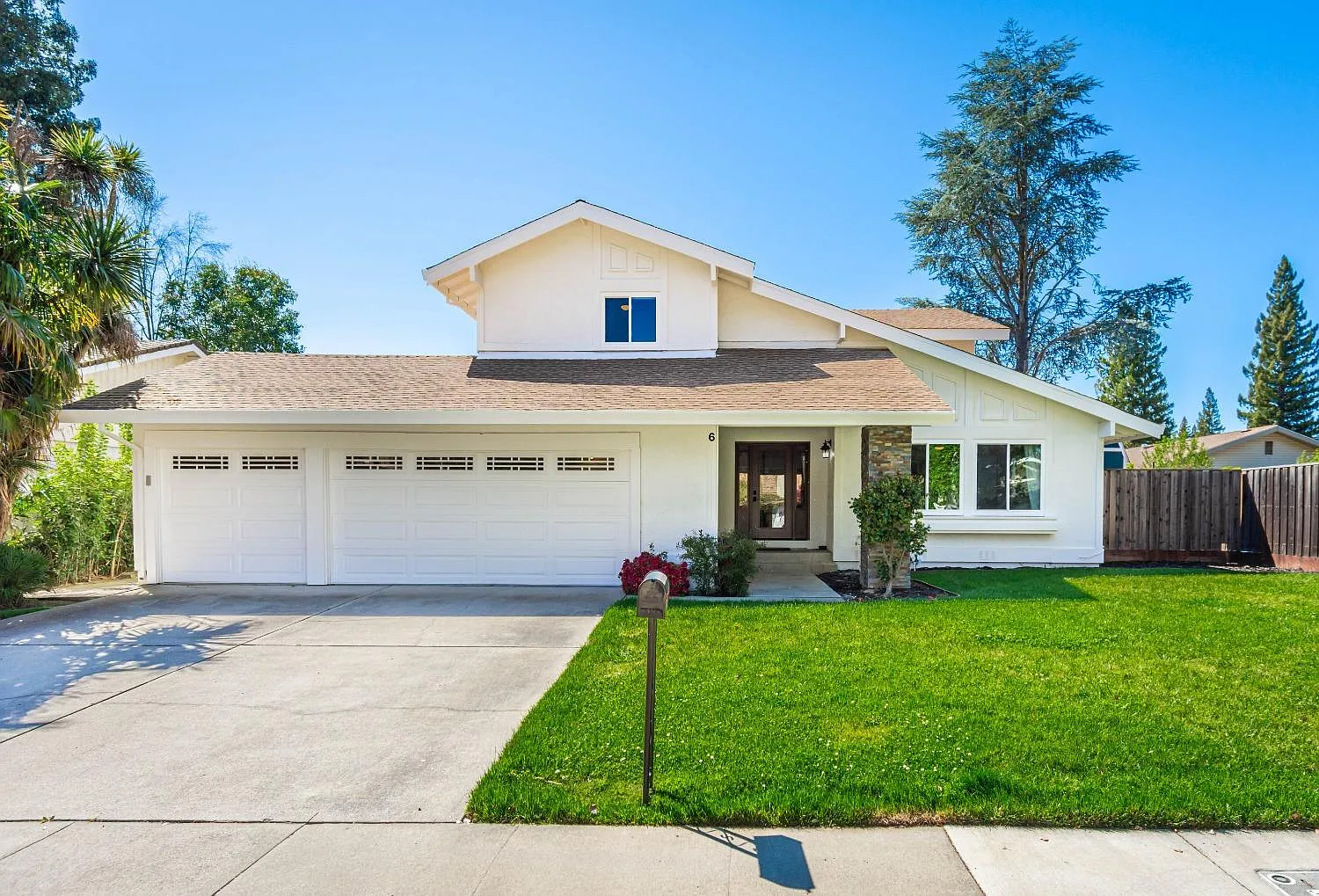 6 Rivermoor Ct photo 1