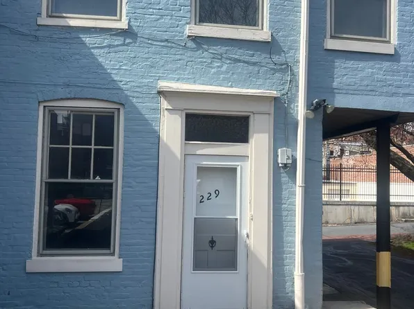 229 N Christian St, Lancaster, PA 17602