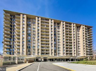 4600 S Four Mile Run Dr APT 706, Arlington, VA 22204