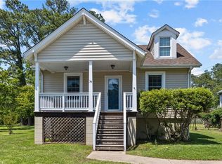 74 Church St, Poquoson, VA 23662