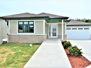 351 N Roy Ave, Melrose Park, IL 60164