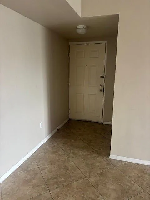 2 bed, 2.0 bath, 1124 sqft, $2,400 — Photo 4