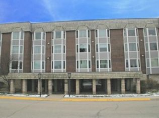 2400 Windsor 13 2 4, Park Ridge, IL 60068