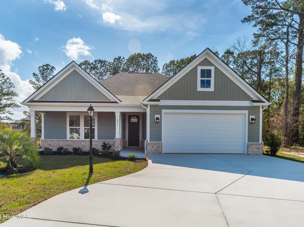1389 Pennington Dr NW, Calabash, NC 28467