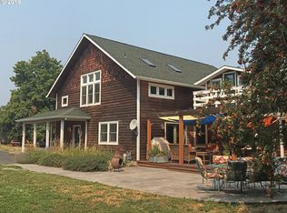 1760 Markham Rd, Hood River, OR 97031