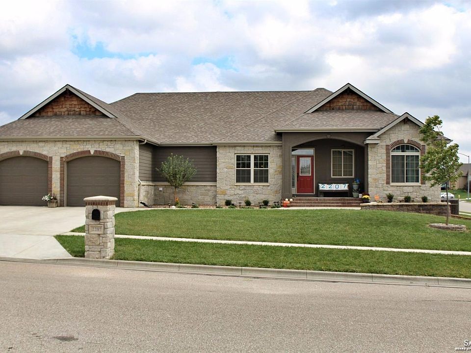 1st image of 2207 Brookefield Dr