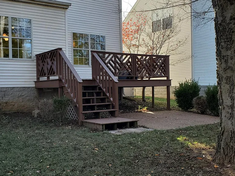 1207 Kelly Ct — Photo 14
