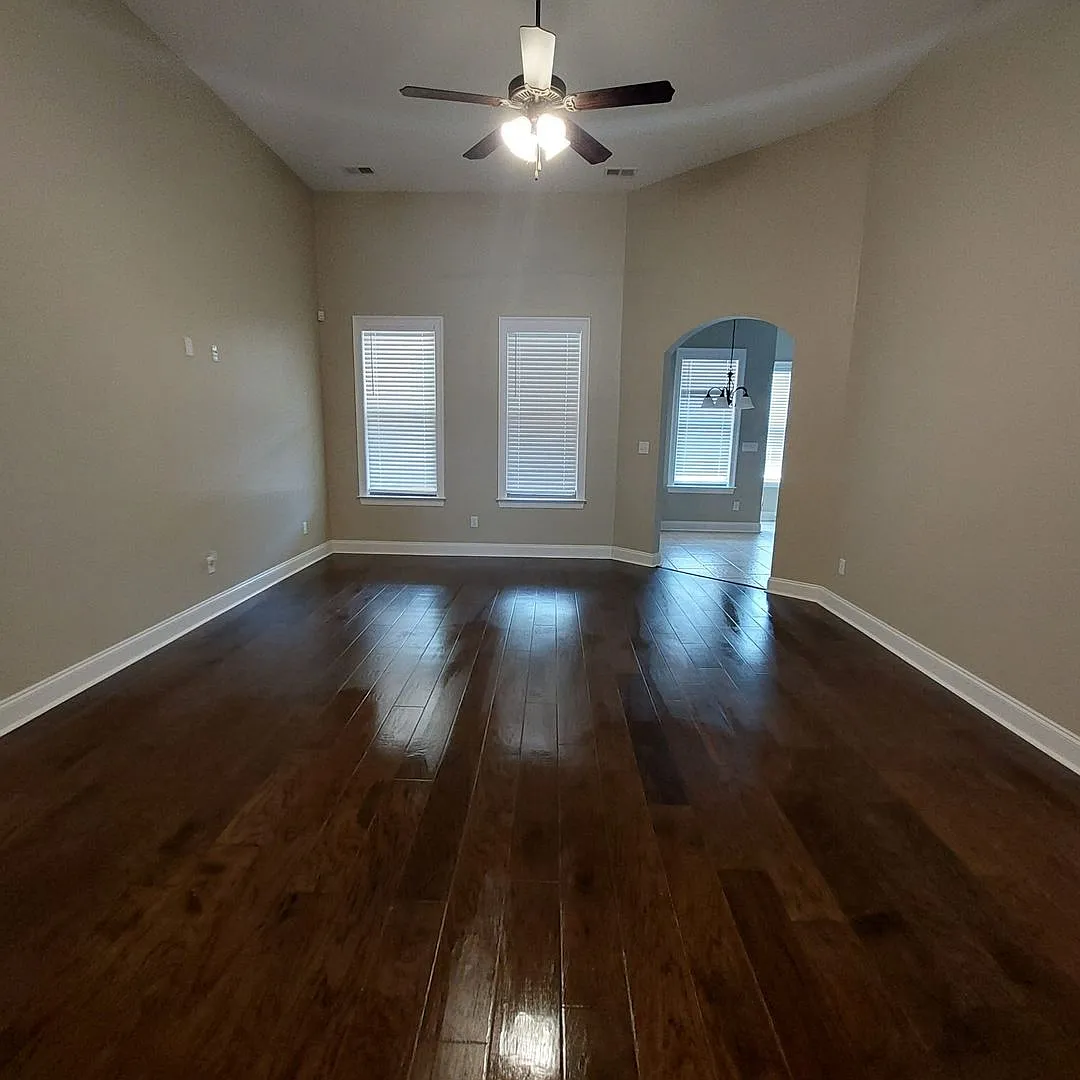 Welcome to 5285 Hurt Rd! — Photo 3