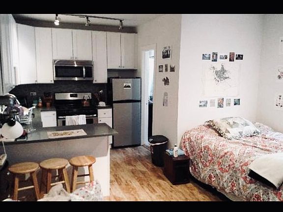 2nd image of 2834 W Palmer St #7
