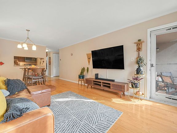 5th image of 1001 Avenue C APT B3