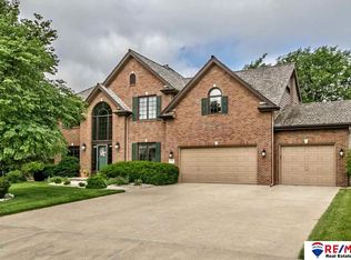 2702 N 157th St, Omaha, NE 68116