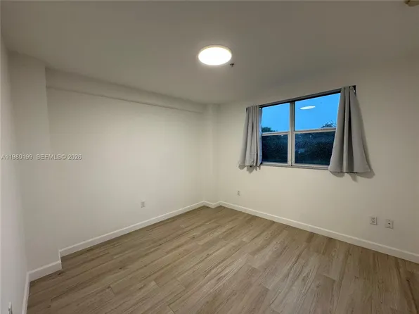 529 NE 62nd St #304, Miami, FL 33138