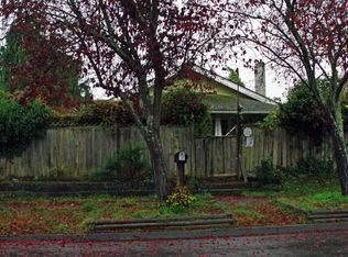 126 W 5th St, Port Angeles, WA 98362