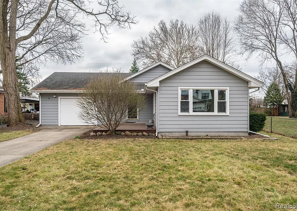 526 Midland Blvd