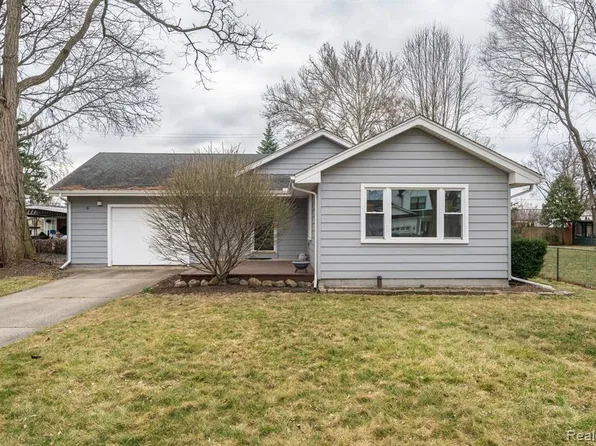 526 Midland Blvd, Royal Oak, MI 48073