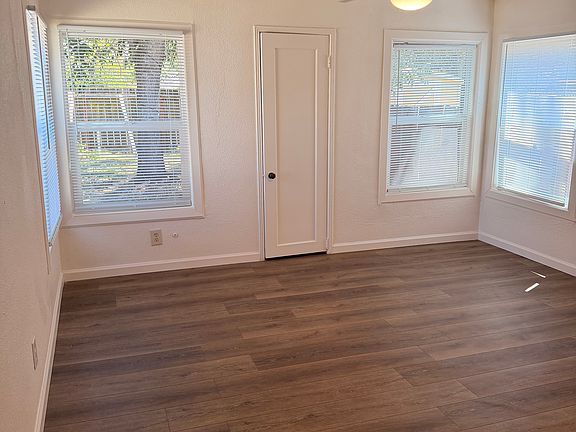 3rd image of 1450 Bristol Ave