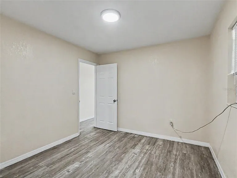 11 Harvard Ave — Photo 13