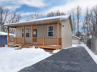 5001 W Orchard Dr, McHenry, IL 60050