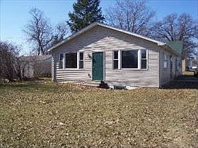1st image of 105 N Hiawatha St