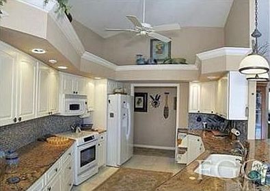 2nd image of 5421 SW 25th Pl