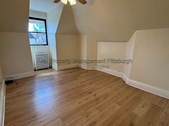3rd image of 700 Ivy St