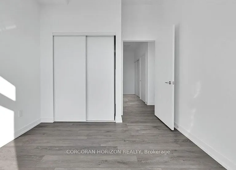 55 Duke St W #2508 — Photo 15