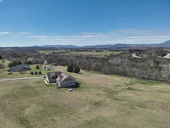 4th image of 165 Marl Ridge Rd