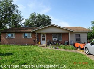 948 NW 22nd St, Moore, OK 73160
