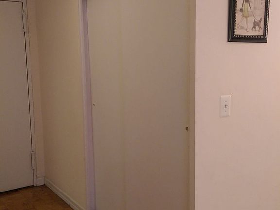 5th image of 279 E 44th St APT 11E