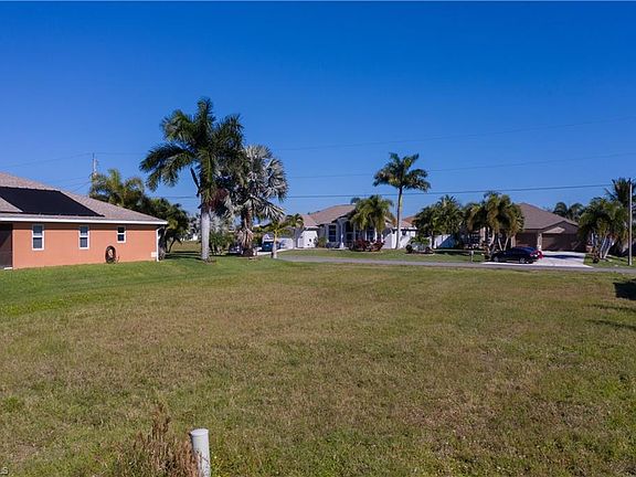 3rd image of 104 SW 35th Ave