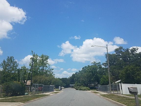 4th image of 5662 Moat Ct