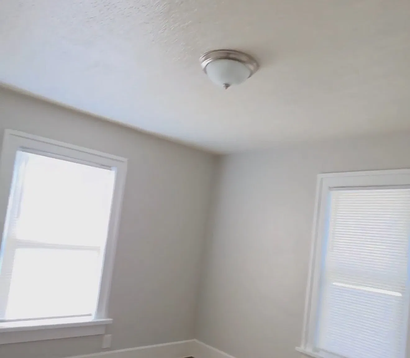 3 bed, 1204 sqft, $1,300 — Photo 3